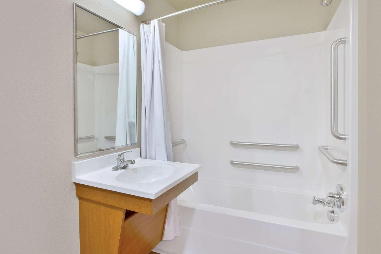 Woodspring Suites San Antonio Fort Sam Exterior photo