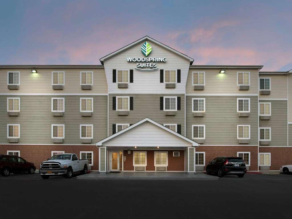 Woodspring Suites San Antonio Fort Sam Exterior photo